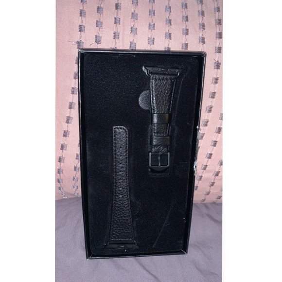 NEW***Case-Mate Apple Watch Band - Picture 2 of 2